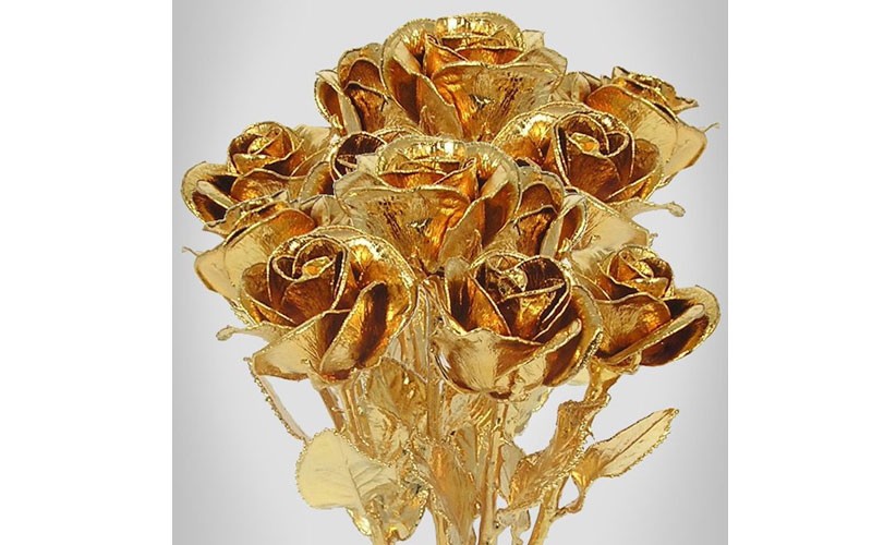 8-Inch 24k Gold Plated Rose Bouquet: 12 Roses
