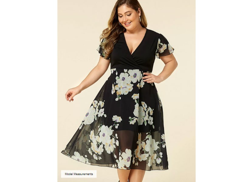 Plus Size Women's Black Random Floral Print Wrap Design Dress