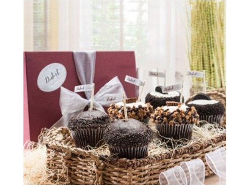 Chocolate Cupcake Sampler Gift Box