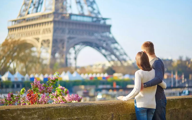 6 Nights In Love in Paris Vacation Packages