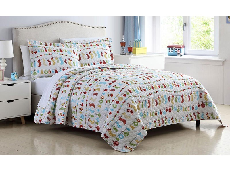 Holiday Home Collection Quilt Sets