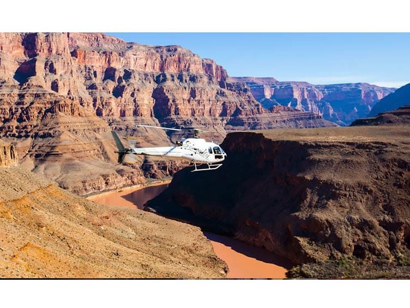 Helicopter Tour Grand Canyon, Floor Landing and Champagne Picnic Tour Package