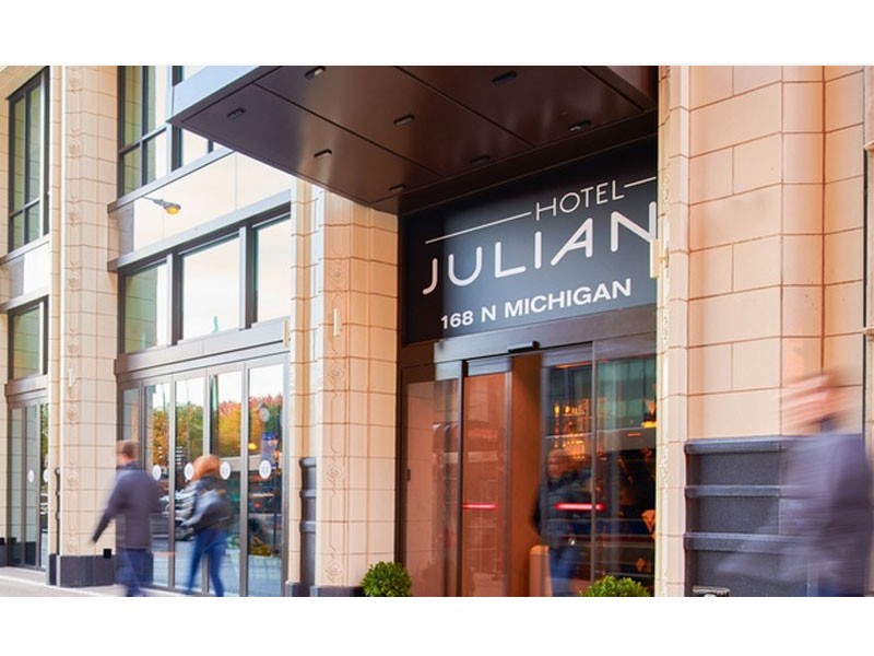 Hotel Julian Chicago IL Tour Package