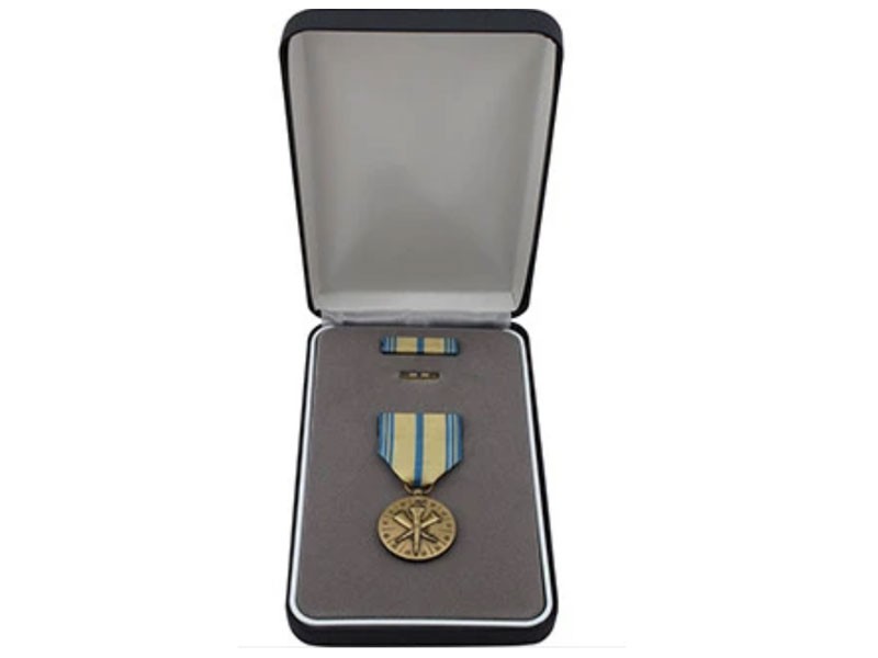 Armed Forces Reserve Medal Navy Medal Set