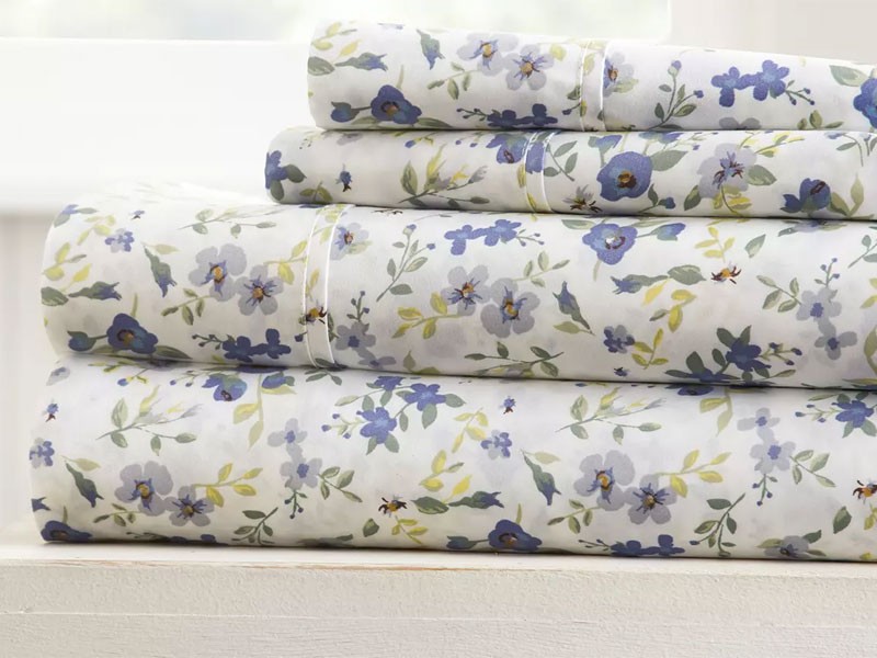 Merit Linens Premium Floral Inspired Ultra Soft 4 Piece Bed Sheet Set