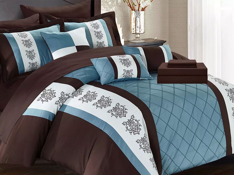 Pryce Printed Bed-in-a-Bag Comforter and Sheets Set 8 or 10 Piece