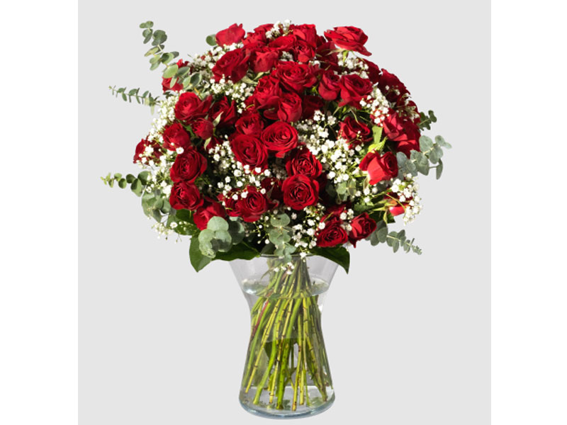 Boheme Red Roses and Baby’s Breath