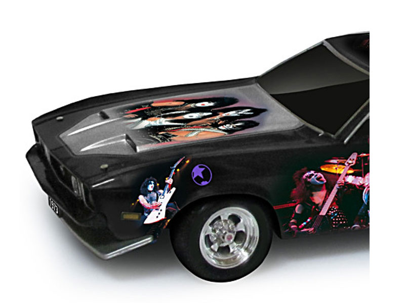 Kiss 1:18-Scale 1973 Ford Mustang Mach 1 Sculpture