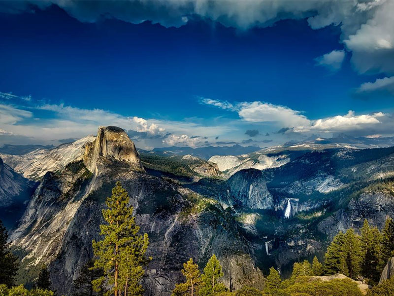 Hiking Sequoia Kings Canyon and Yosemite Tour Package