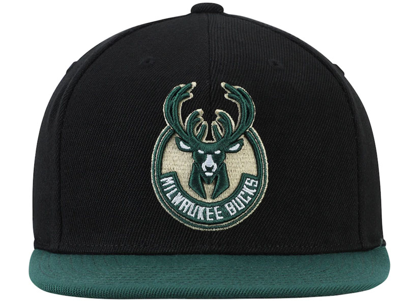 Men's Milwaukee Bucks Mitchell & Ness Black Snapback Hat