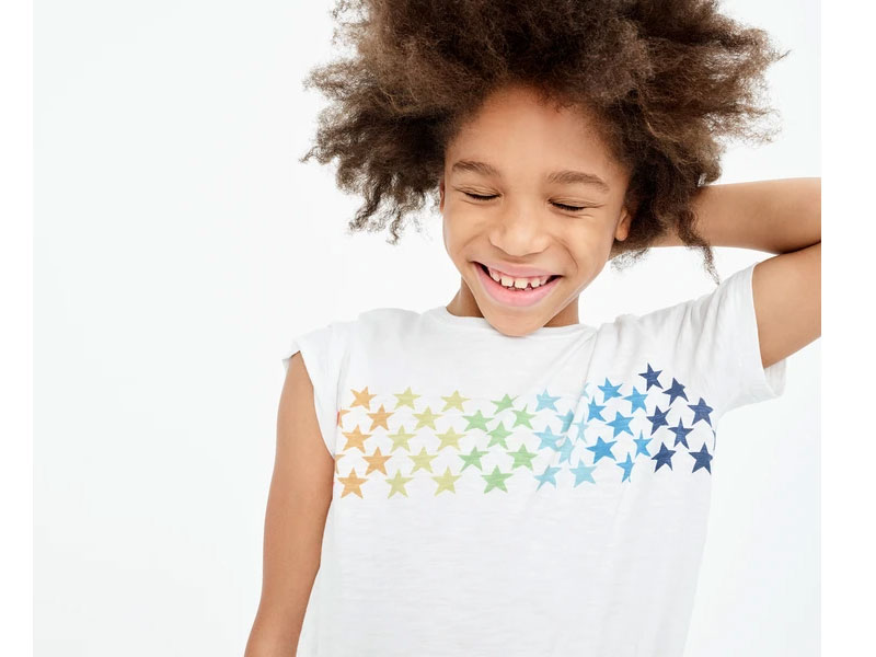 Graphic Tee In Rainbow Star For Kid