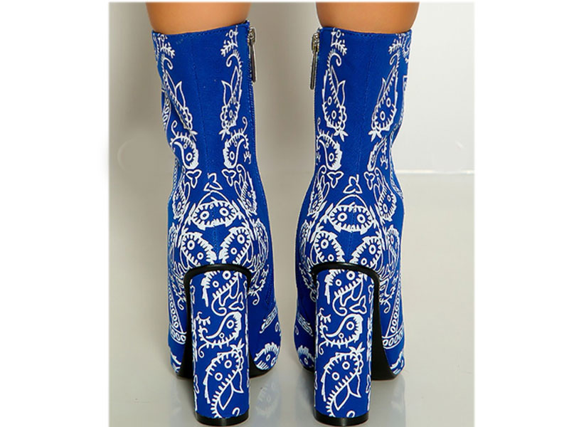 Women's Blue Bandana Print Pointy Toe Chunky Heel Booties