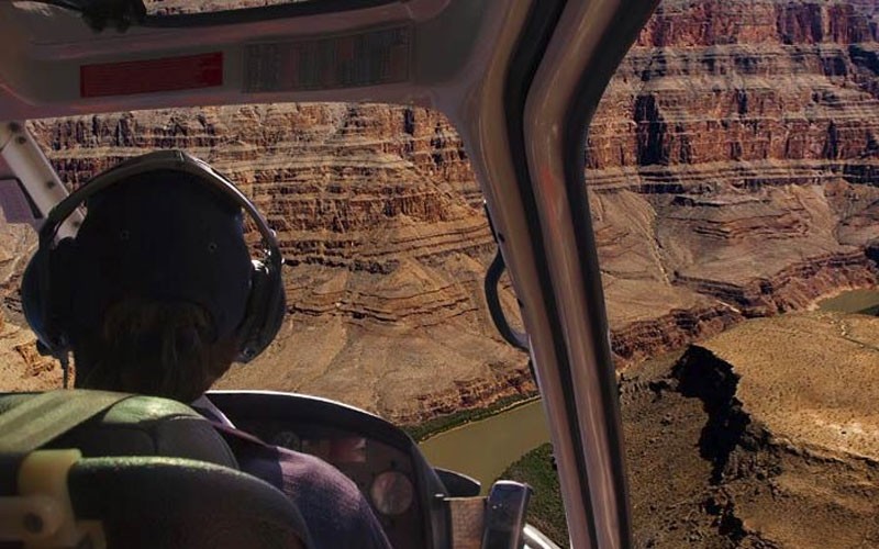 Grand Canyon Helicopter Tour with Landing West Rim -70 Minutes