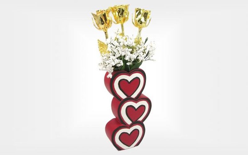 Past, Present & Future Gold Roses in 3 Heart Vase