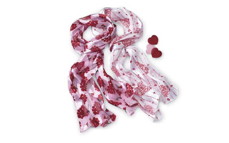 Heart of Hearts Scarf