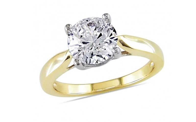 Amour 14 Karat Yellow Gold Diamond Solitaire Engagement Ring Size 9